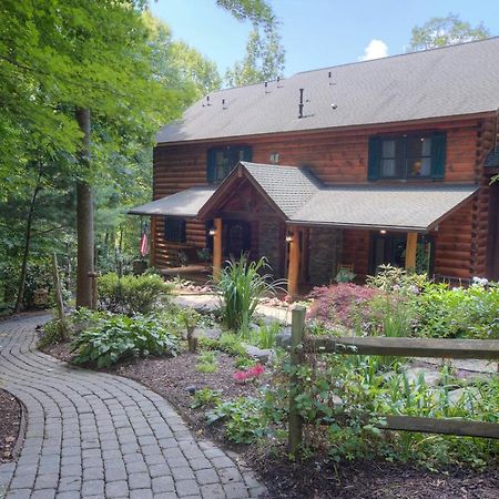 Lazy Bear Lodge Valle Crucis 外观 照片